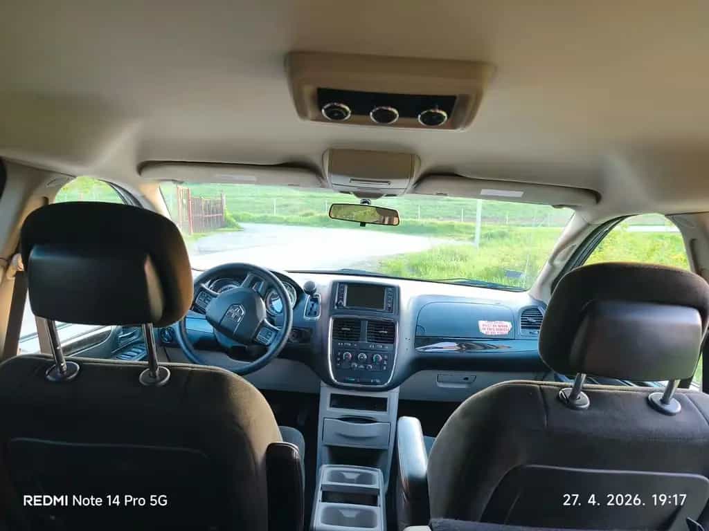 Dodge Grand Caravan 06/2016-photo-3
