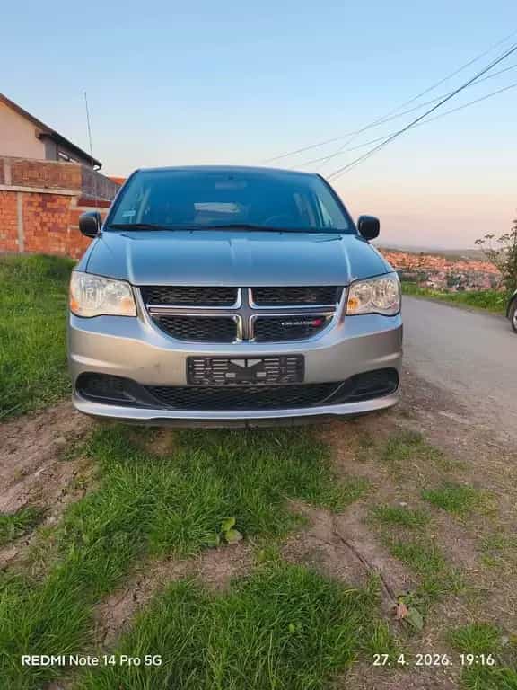 Dodge Grand Caravan 06/2016-photo-4