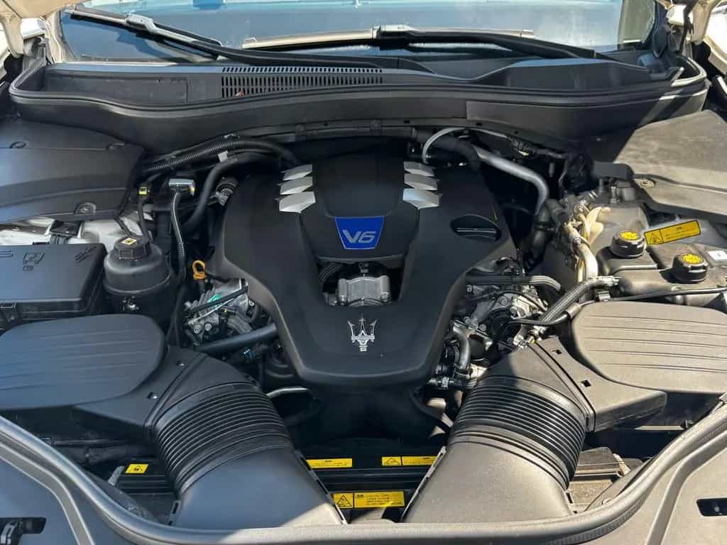 Maserati Levante SQ4 3.0 V6 Modena -Luxuriös, exklusiv! 10/2017-photo-12