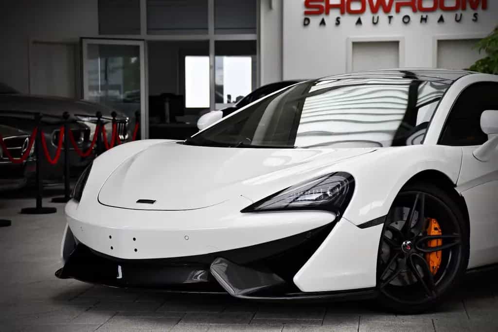 McLaren 570GT Coupe Dihedral | 4.618 km | Sammlerzustand 03/2017-photo-28