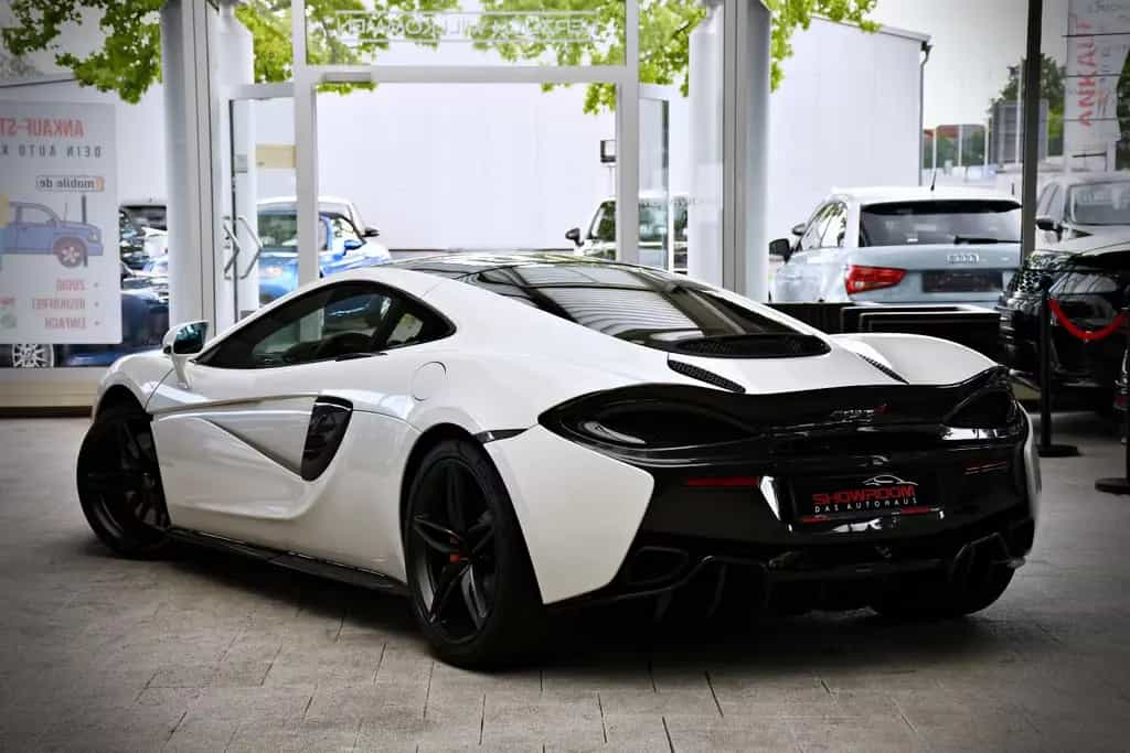 McLaren 570GT Coupe Dihedral | 4.618 km | Sammlerzustand 03/2017-photo-3