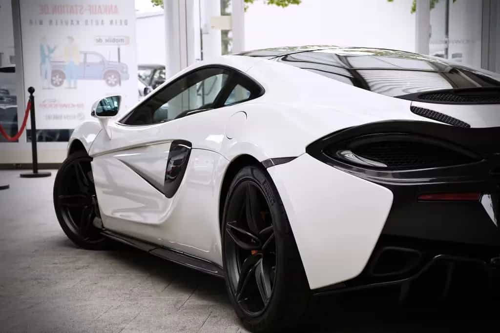 McLaren 570GT Coupe Dihedral | 4.618 km | Sammlerzustand 03/2017-photo-30