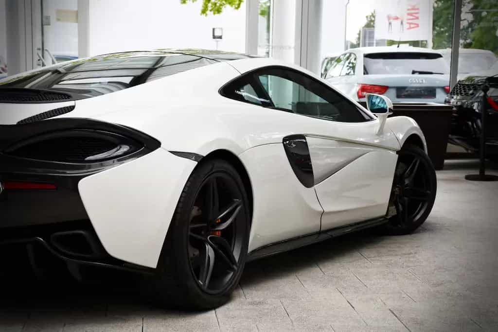 McLaren 570GT Coupe Dihedral | 4.618 km | Sammlerzustand 03/2017-photo-33