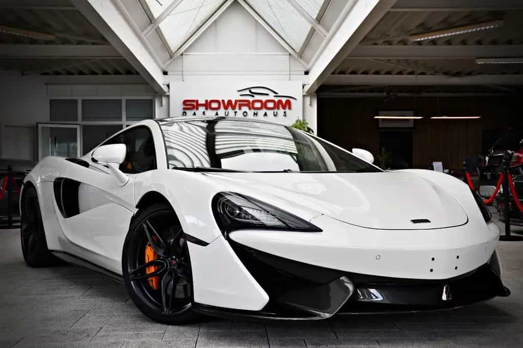 McLaren 570GT Coupe Dihedral | 4.618 km | Sammlerzustand 03/2017-photo-38