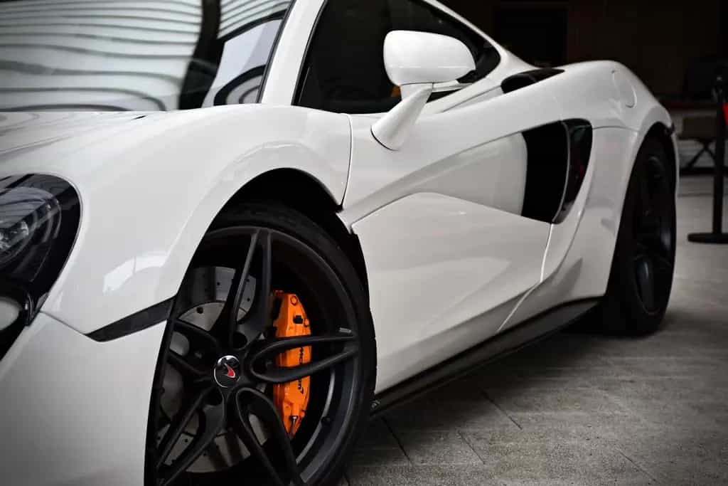 McLaren 570GT Coupe Dihedral | 4.618 km | Sammlerzustand 03/2017-photo-40