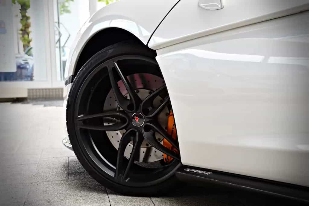 McLaren 570GT Coupe Dihedral | 4.618 km | Sammlerzustand 03/2017-photo-42