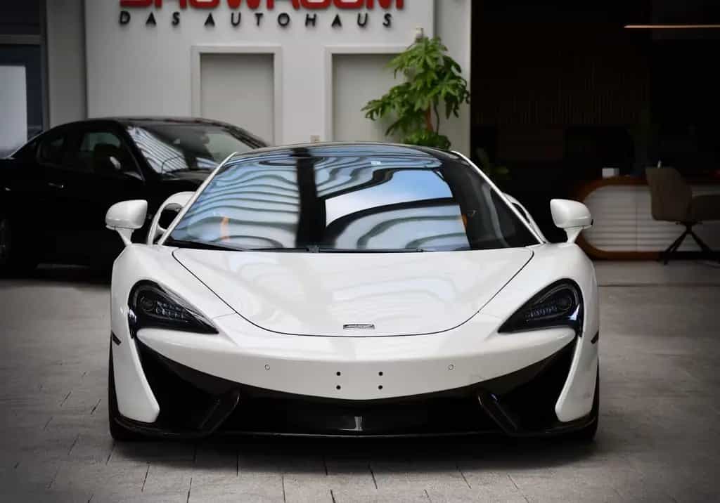 McLaren 570GT Coupe Dihedral | 4.618 km | Sammlerzustand 03/2017-photo-5