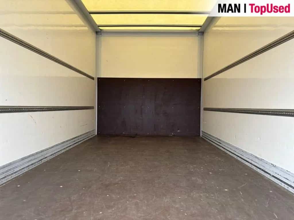 MAN TGE 6.180 4X2 SB Klima 12/2021-photo-13