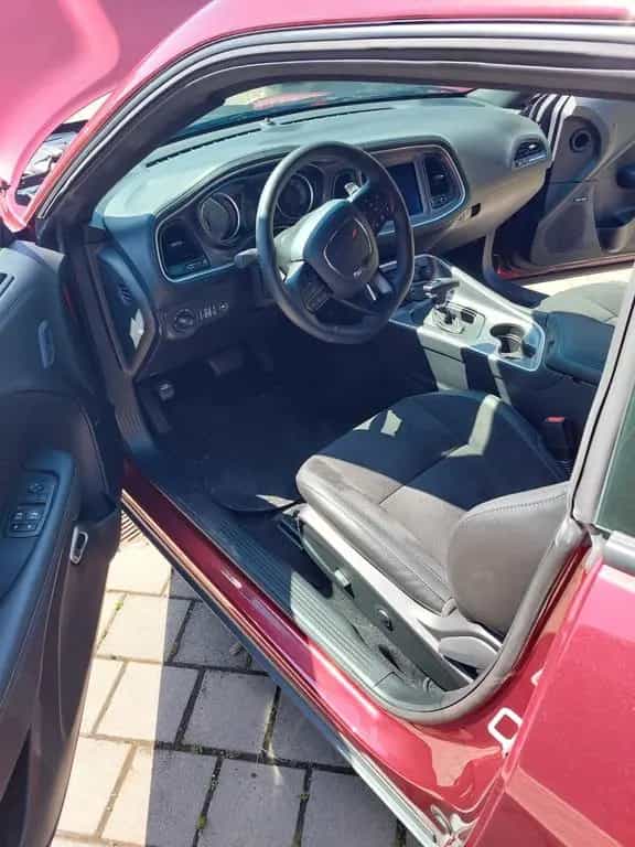 Dodge Challenger HU neu 5000km 5.7l V8 unfallfrei 03/2023-photo-9
