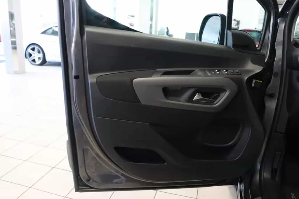 Toyota Proace (Verso) Proace City Verso L1 AHK Kamera 7Sitzer PDC DAB+ 03/2022-photo-14