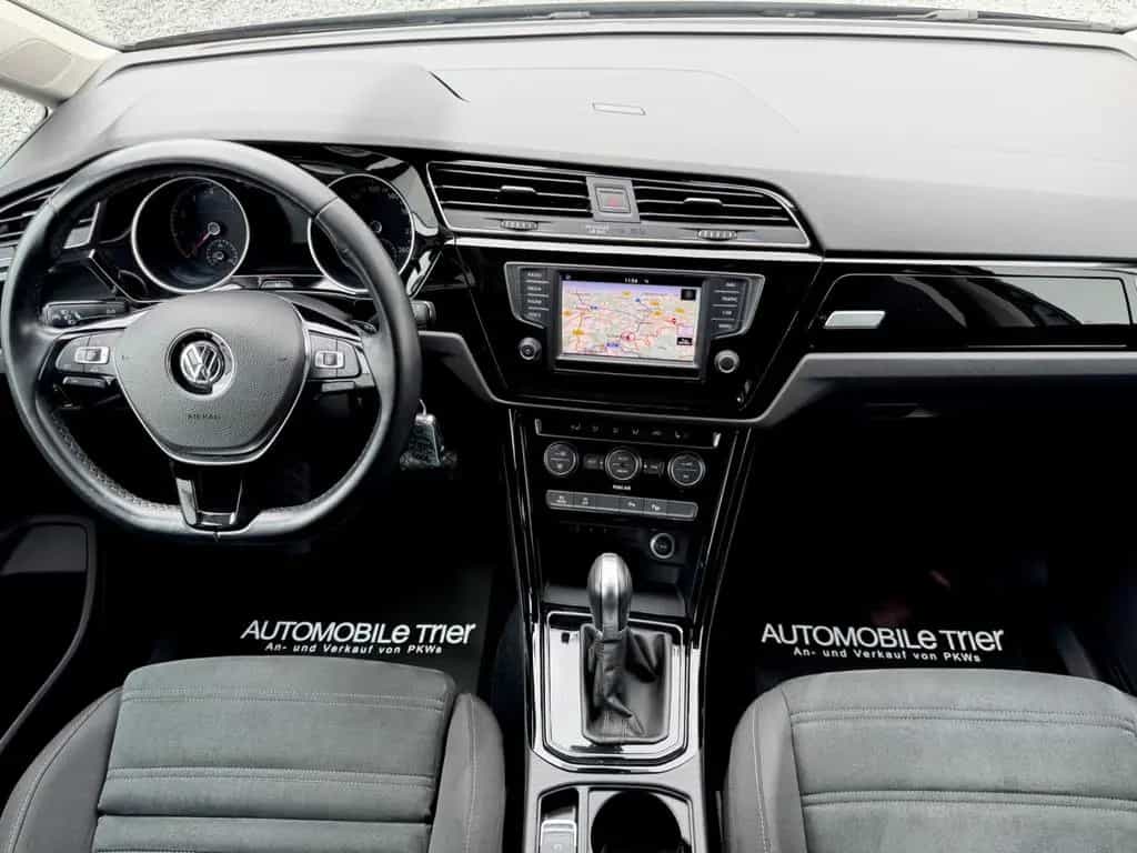 Volkswagen Touran Highline 1.8 TSI DSG /NAVI/LED/ACC/CAM/ 05/2015-photo-8