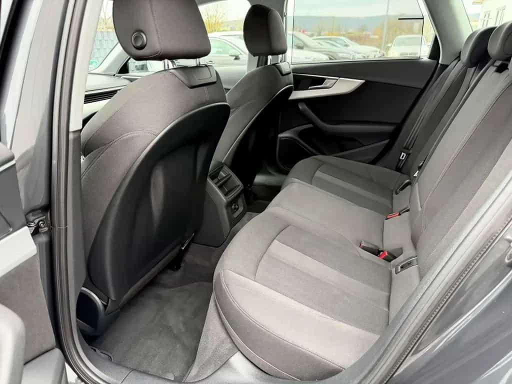 Audi A4 Avant sport 2.0 TFSI /NAVI/LED/AHK/GARANTIE/ 12/2018-photo-11