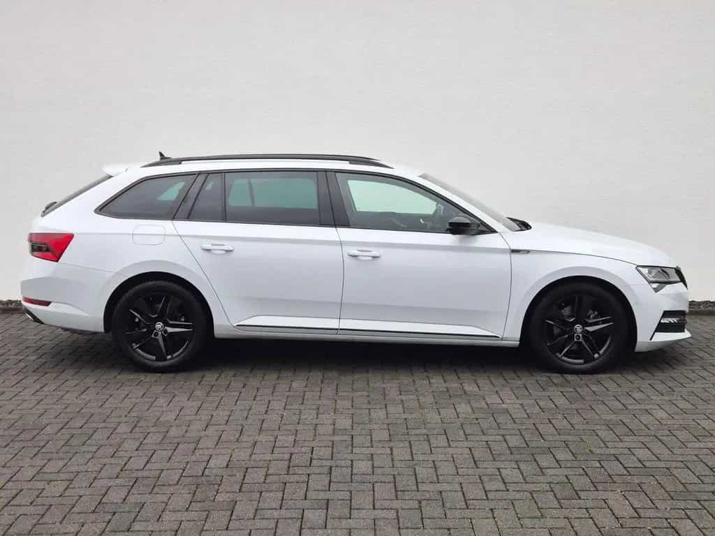 Skoda Superb Combi Sportline 2.0 TSI DSG / / 1.HAND // 07/2022-photo-3