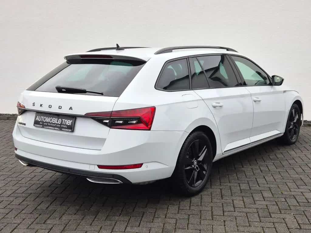 Skoda Superb Combi Sportline 2.0 TSI DSG / / 1.HAND // 07/2022-photo-4