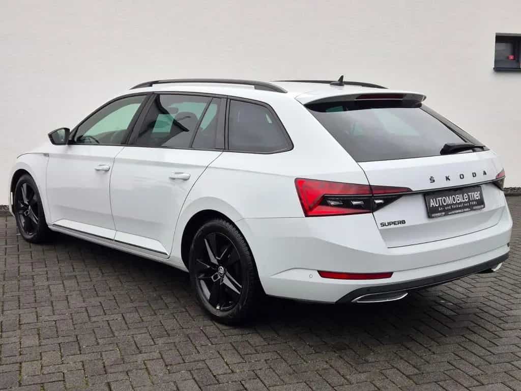 Skoda Superb Combi Sportline 2.0 TSI DSG / / 1.HAND // 07/2022-photo-6