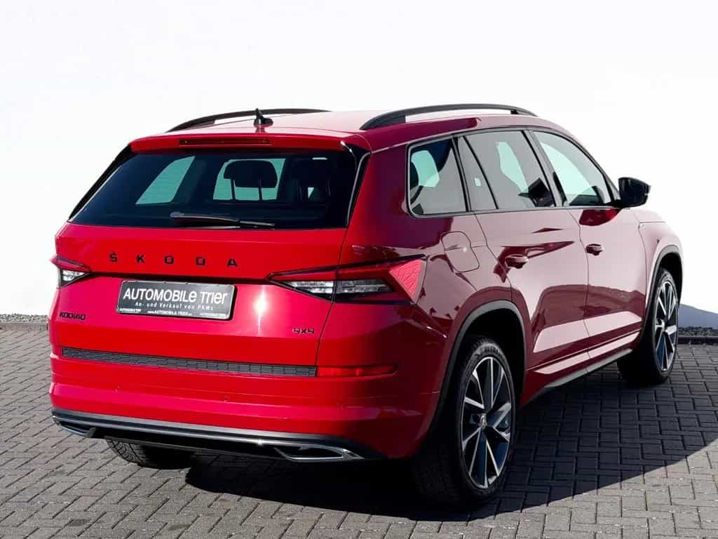 Skoda Kodiaq Sportline 2.0 TSI DSG 4x4 /NAVI/LED/AHK/ 12/2020-photo-4