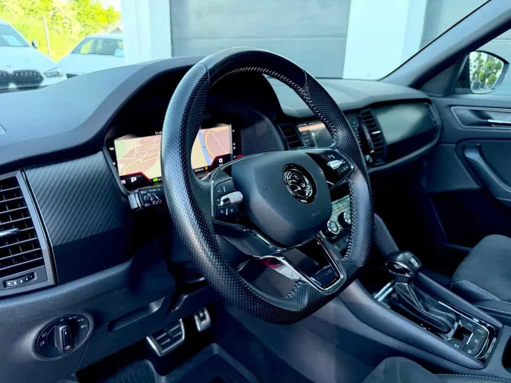 Skoda Kodiaq Sportline 2.0 TSI DSG 4x4 /NAVI/LED/AHK/ 12/2020-photo-9