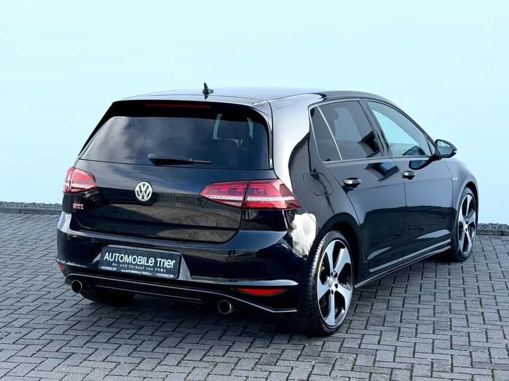 Volkswagen Golf VII Lim. GTI Performance BMT 05/2015-photo-4