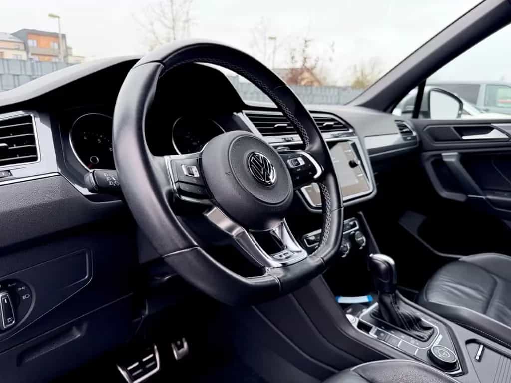 Volkswagen Tiguan Allspace 3 x R Line 2.0 TSI DSG  4Motion 10/2020-photo-9