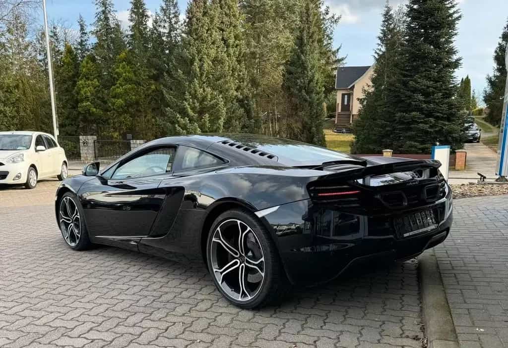 McLaren MP4-12C 3.8 V8 05/2013-photo-2