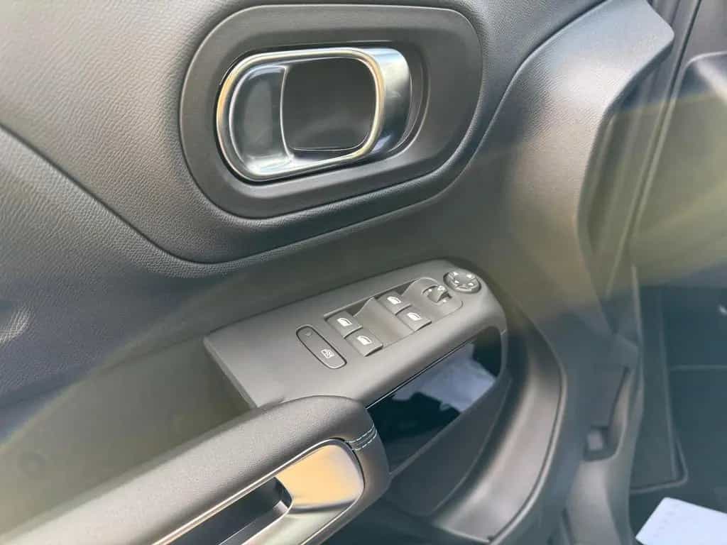 Citroën C5 Aircross 145 Hybrid Max 11/2025-photo-7