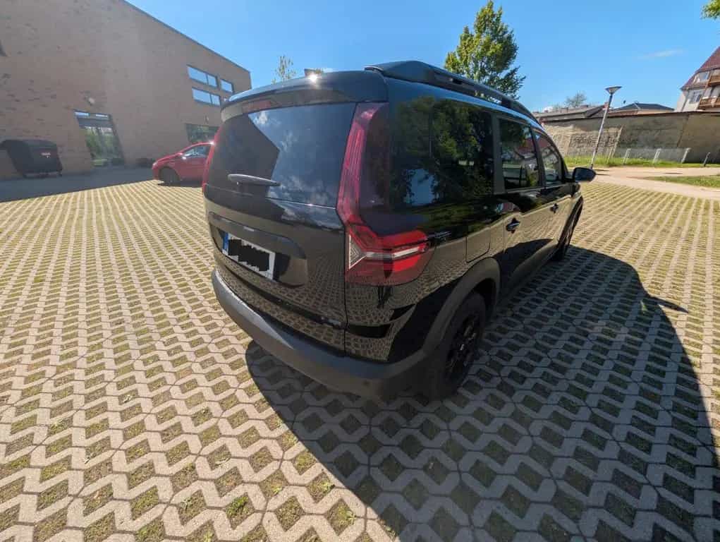 Dacia Jogger TCe 110 Extreme+ 7-Sitzer 06/2022-photo-2