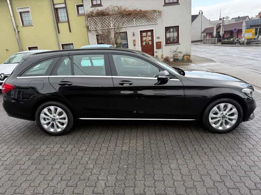 Mercedes-Benz C 220 d T 9G Navi / Tempomat / Einparkhilfe/ MwSt 01/2021-photo-11