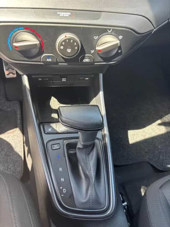 Hyundai BAYON Trend Mild-Hybr. 2WD 7DCT/NAVI/LED/SHZ/KAM 01/2024-photo-14