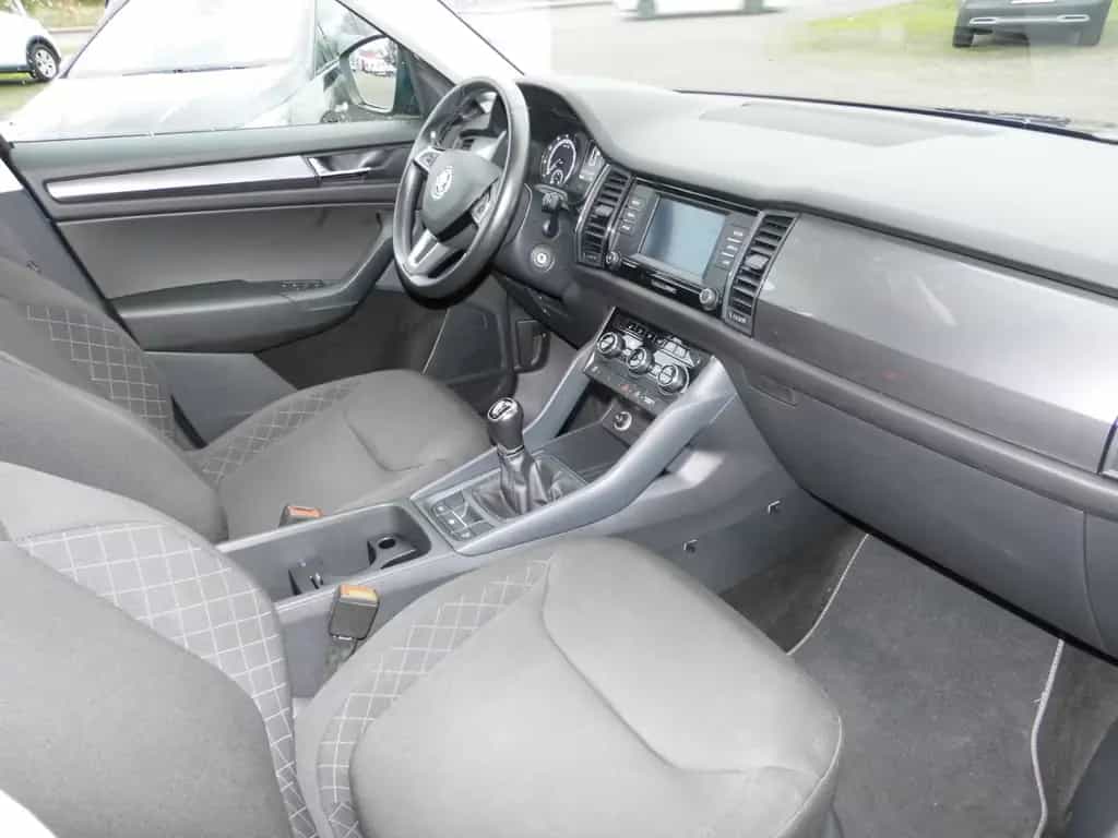 Skoda Kodiaq Active/KLIMAAUTO/SH/NAVI(SMARTLINK)/PDC 06/2019-photo-12