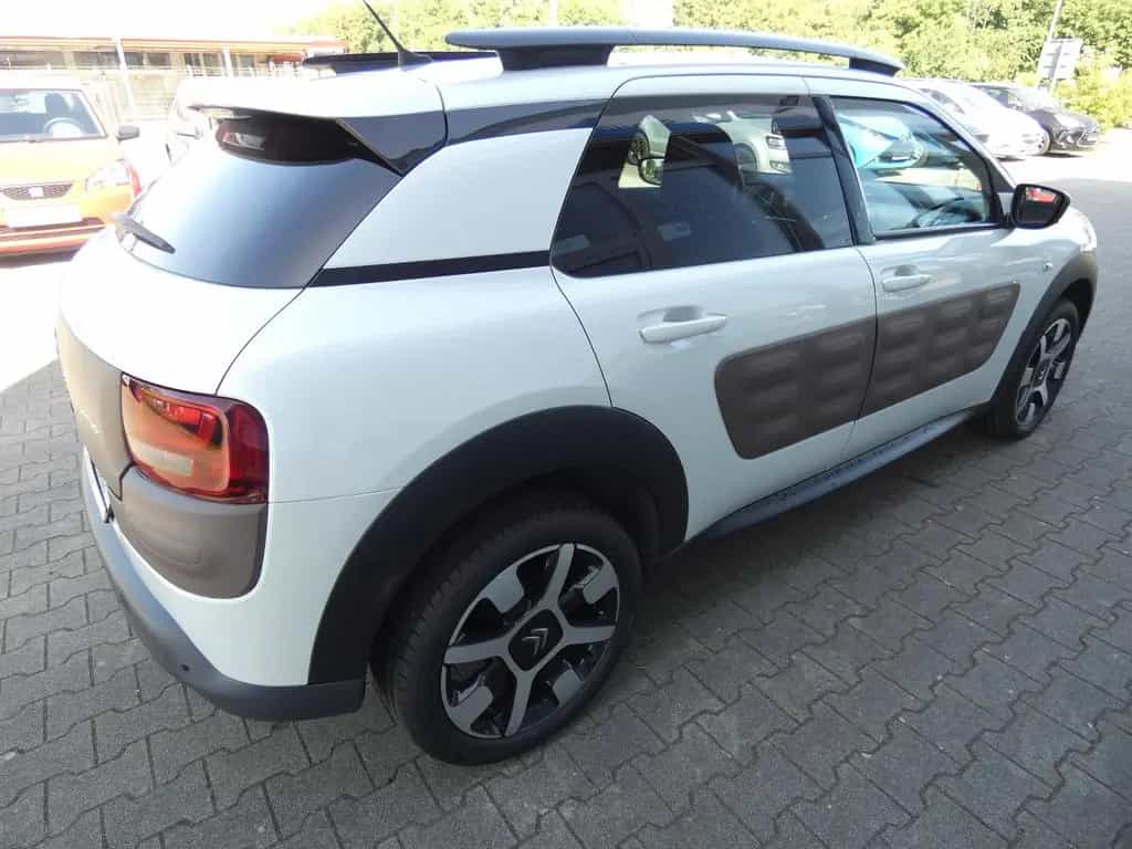Citroën C4 Cactus *PANORAMA*NAVI*RFK*PDC*SHZ*60 Tkm*5-T* 08/2016-photo-4
