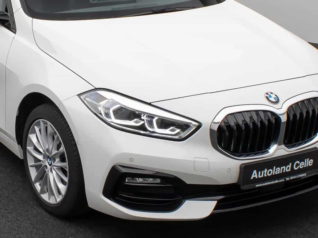 BMW 118 i SportLine Kamera DAB Lenkrhzg Komfort Alarm 03/2023-photo-15