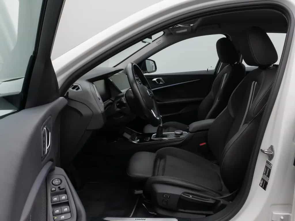 BMW 118 i SportLine Kamera DAB Lenkrhzg Komfort Alarm 03/2023-photo-17