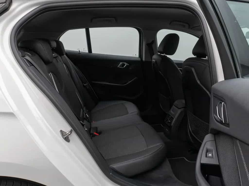 BMW 118 i SportLine Kamera DAB Lenkrhzg Komfort Alarm 03/2023-photo-24