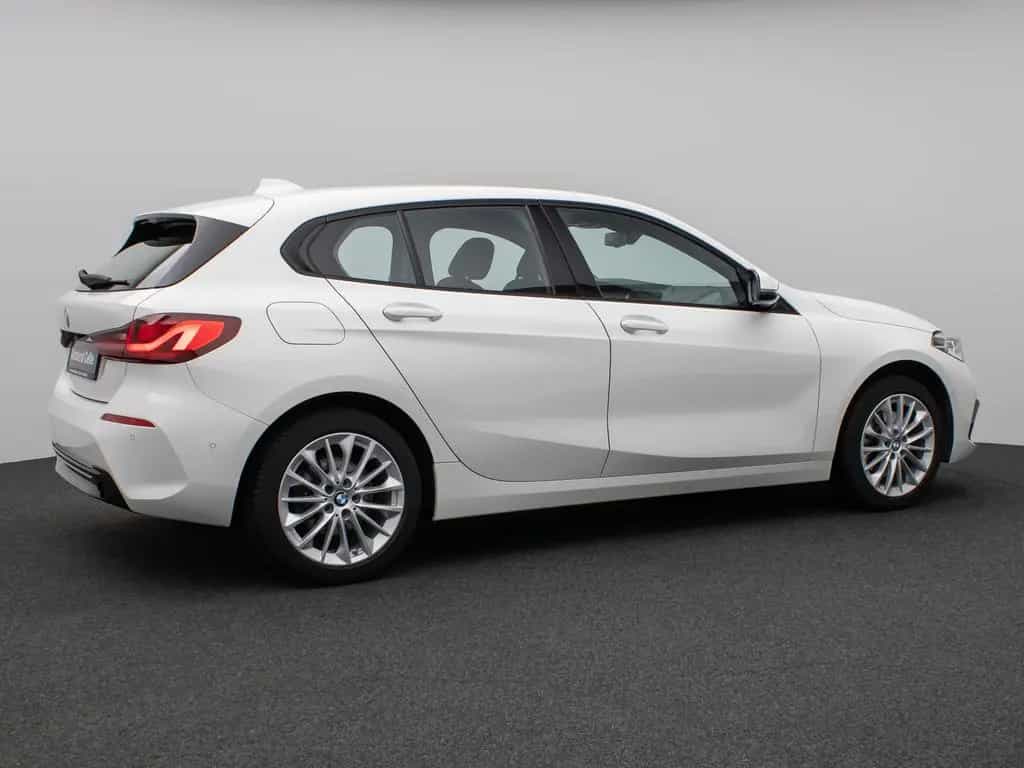 BMW 118 i SportLine Kamera DAB Lenkrhzg Komfort Alarm 03/2023-photo-5