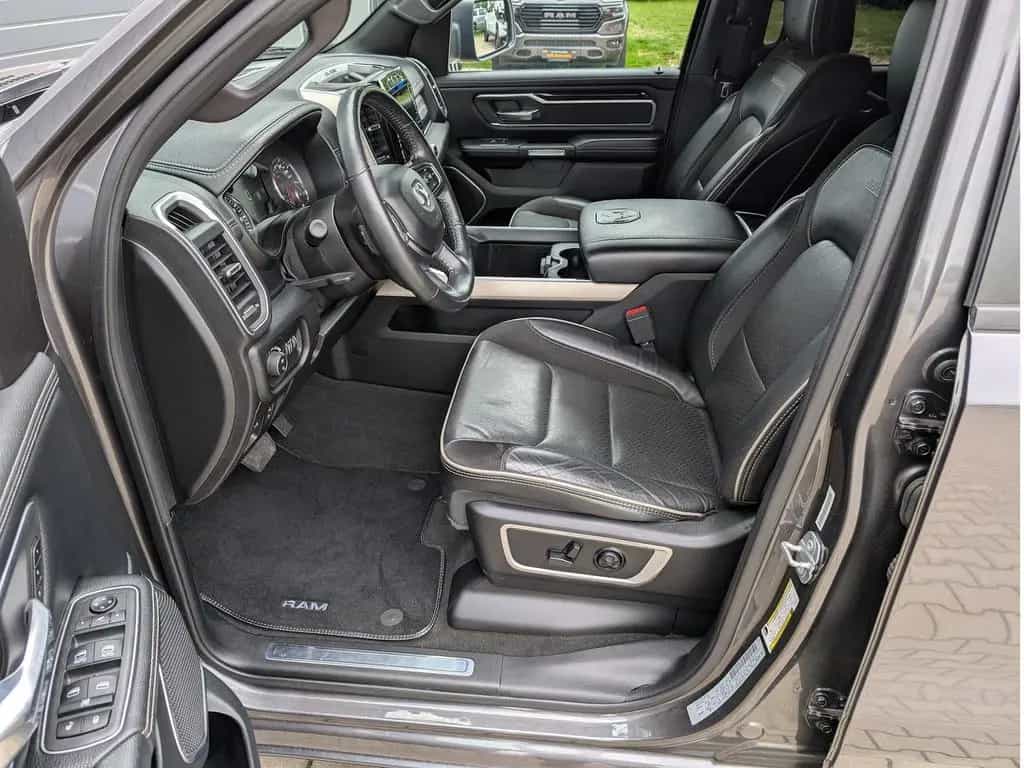 Dodge RAM 1500 5.7 4x4 Laramie Memory AHK LED PDC 08/2019-photo-21