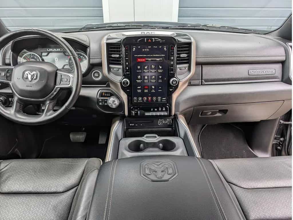 Dodge RAM 1500 5.7 4x4 Laramie Memory AHK LED PDC 08/2019-photo-26