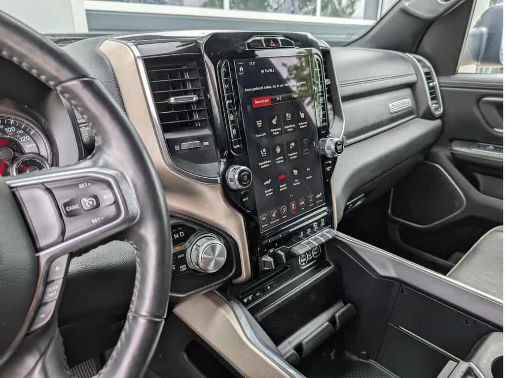 Dodge RAM 1500 5.7 4x4 Laramie Memory AHK LED PDC 08/2019-photo-28