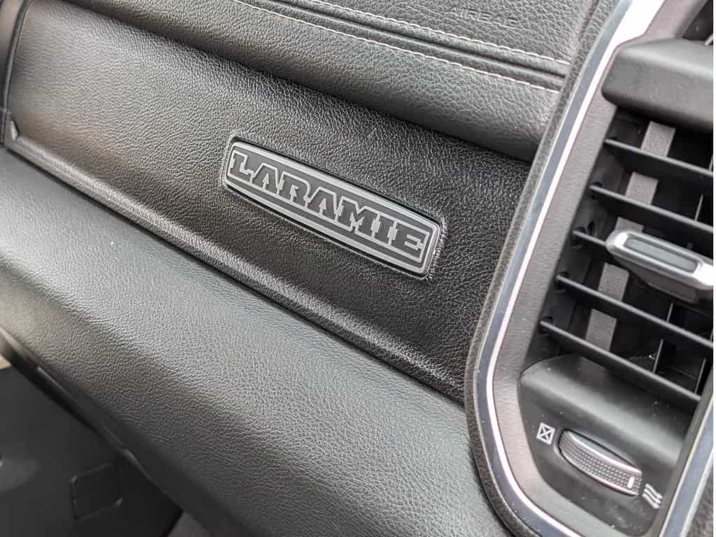 Dodge RAM 1500 5.7 4x4 Laramie Memory AHK LED PDC 08/2019-photo-29