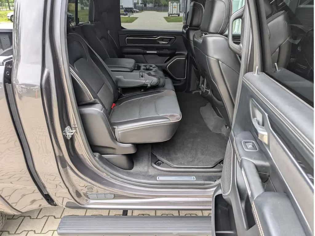 Dodge RAM 1500 5.7 4x4 Laramie Memory AHK LED PDC 08/2019-photo-30