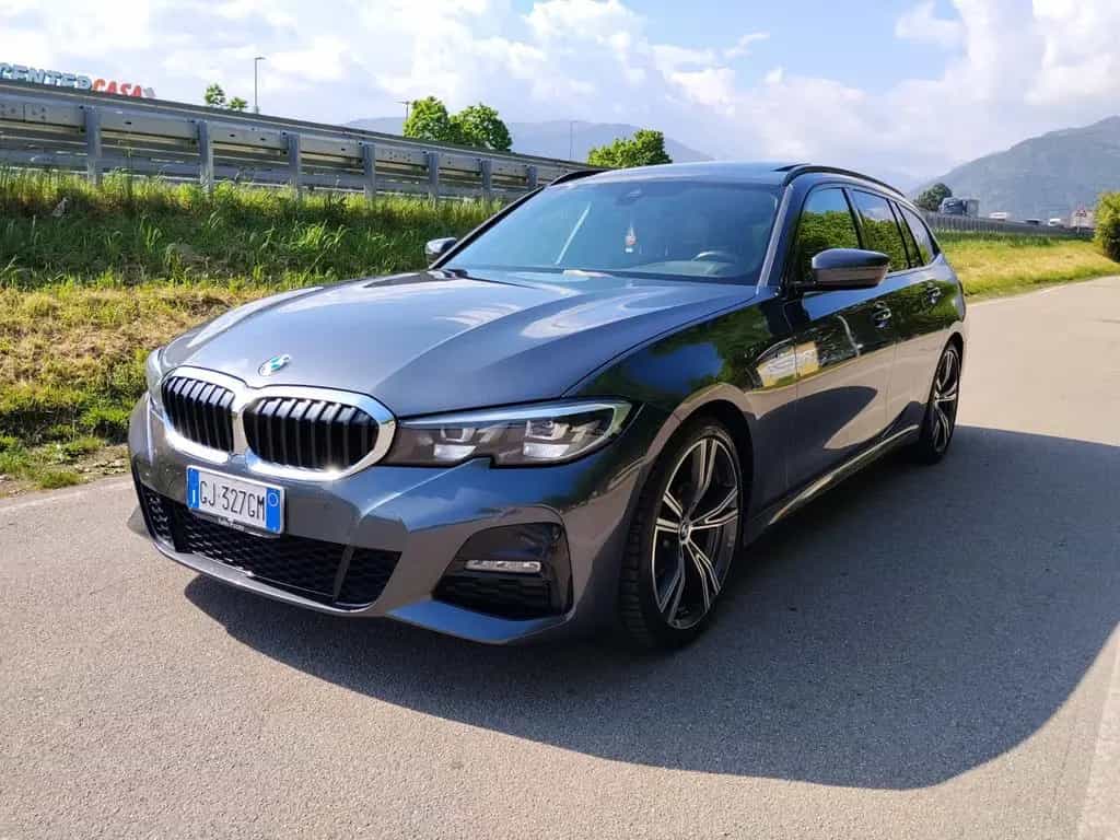 BMW 320 d Touring M Sport Automatik 07/2022-photo-2