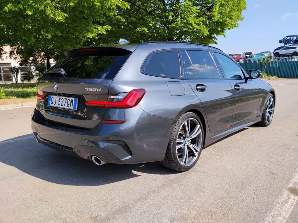 BMW 320 d Touring M Sport Automatik 07/2022-photo-5