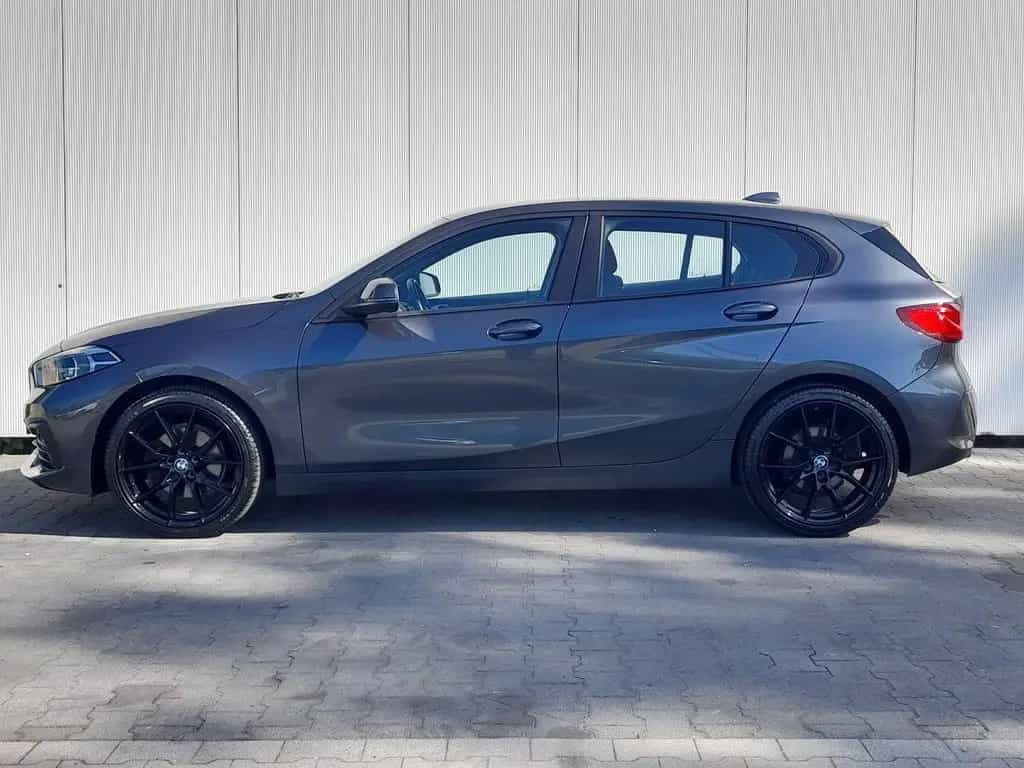 BMW 118 d  NAVI/APP~SHZ~2xPDC~LED~RFK~ALU19"~1A Zusta 07/2020-photo-8