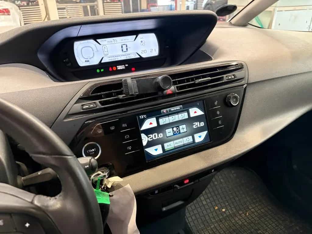 Citroën Grand C4 Picasso / SpaceTourer Grand C4 Picasso Seduction 1,6 THP 03/2014-photo-21