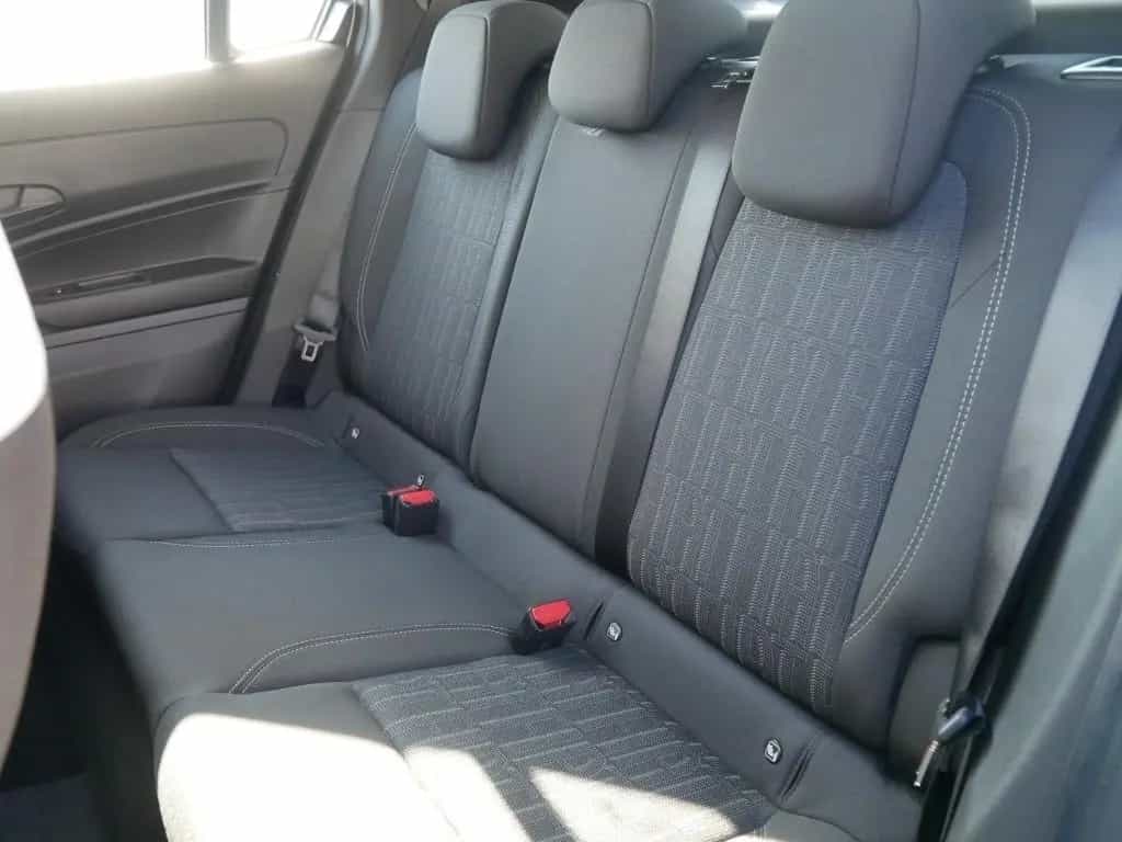 Fiat 600 HYBRID ICON 1.2 110 PS DCT6 KOMFORT NAVI KAM 05/2026-photo-10