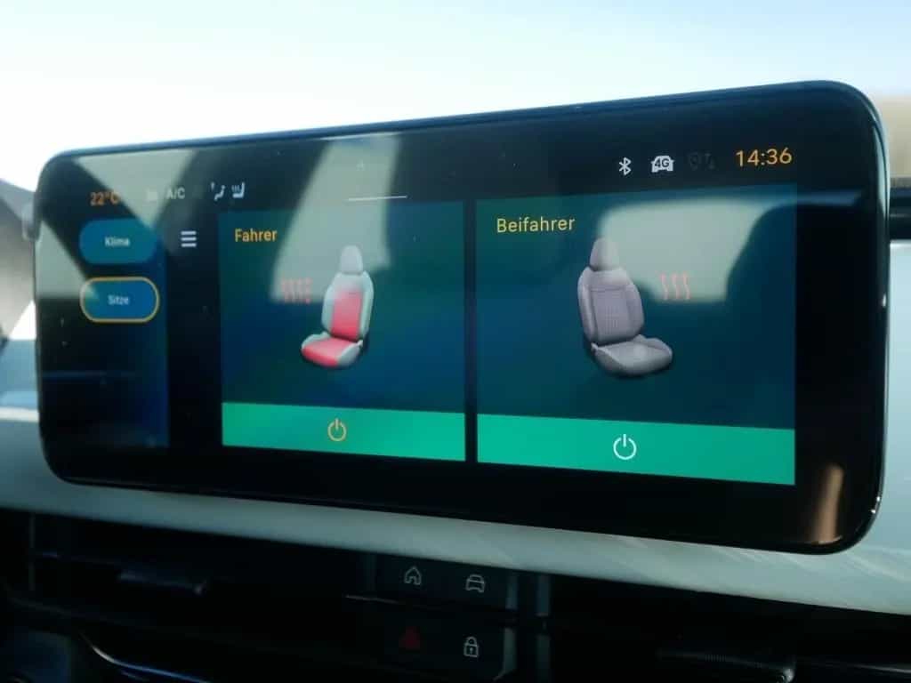 Fiat 600 HYBRID ICON 1.2 110 PS DCT6 KOMFORT NAVI KAM 05/2026-photo-32