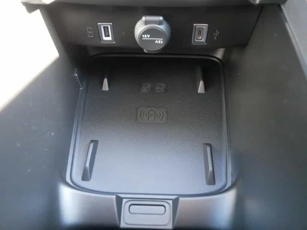 Fiat 600 HYBRID ICON 1.2 110 PS DCT6 KOMFORT NAVI KAM 05/2026-photo-37