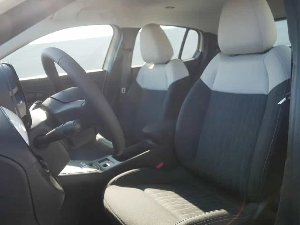Fiat 600 HYBRID ICON 1.2 110 PS DCT6 KOMFORT NAVI KAM 05/2026-photo-8