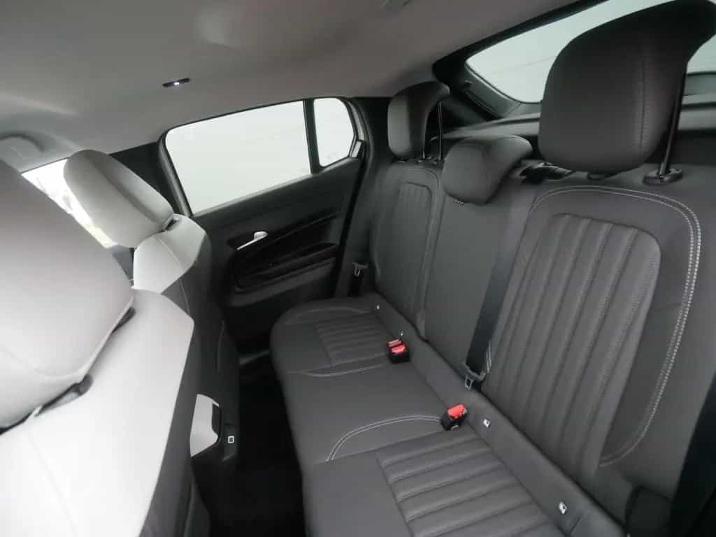 Fiat 600 HYBRID LA PRIMA 1.2 110 PS DCT6 LED NAVI KAM 05/2026-photo-13
