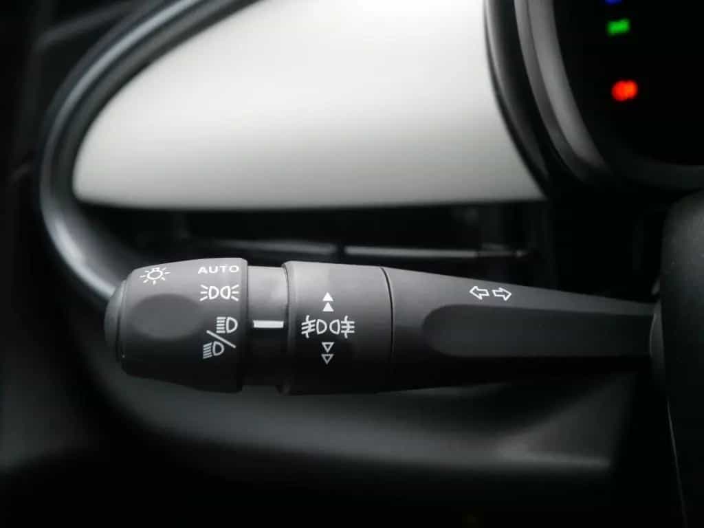Fiat 600 HYBRID LA PRIMA 1.2 110 PS DCT6 LED NAVI KAM 05/2026-photo-24