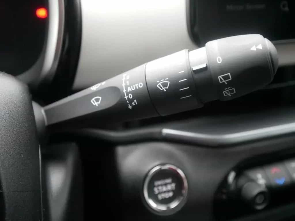 Fiat 600 HYBRID LA PRIMA 1.2 110 PS DCT6 LED NAVI KAM 05/2026-photo-25